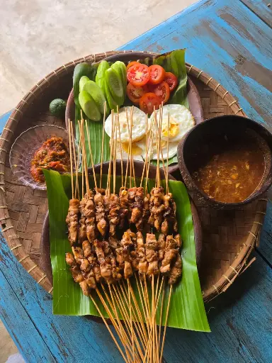 Sate Ayam (min. 10 pieces)